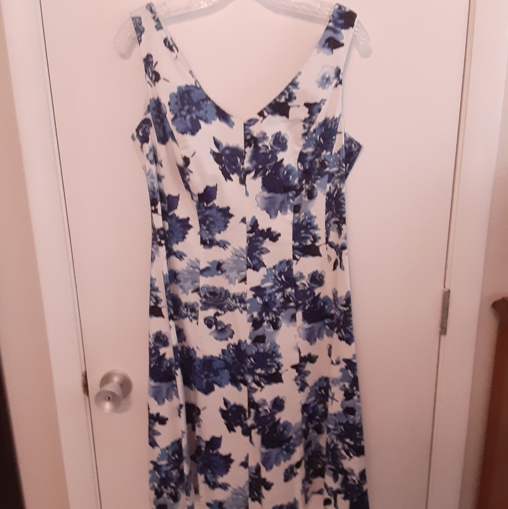 chaps white and blue floral dress